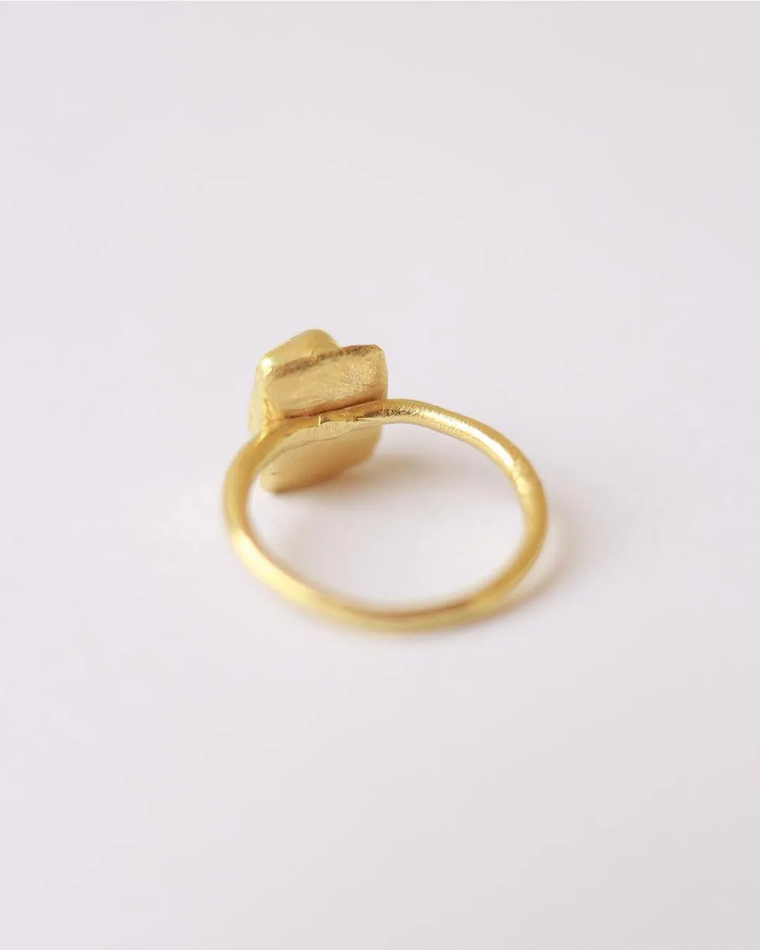 Adaleda ring