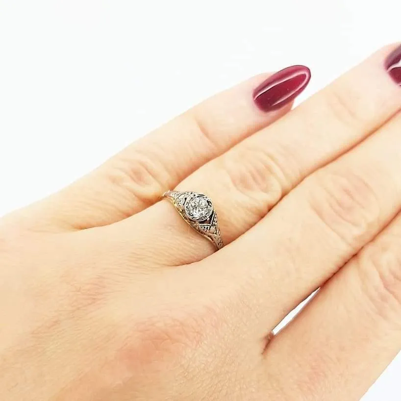 Antique Victorian Diamond 18ct Gold Engagement Ring