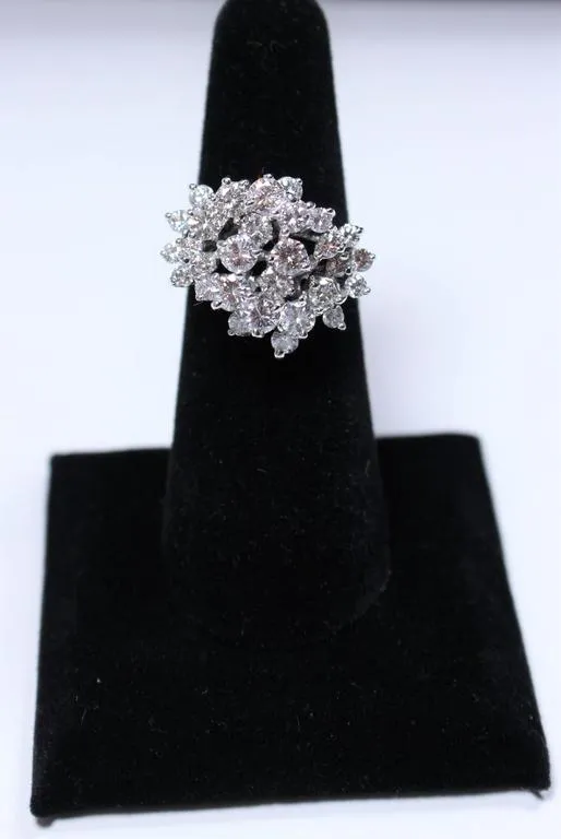 DIAMOND Cascade Cluster 18 Karat White Gold Ring Size 7