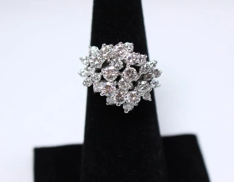 DIAMOND Cascade Cluster 18 Karat White Gold Ring Size 7