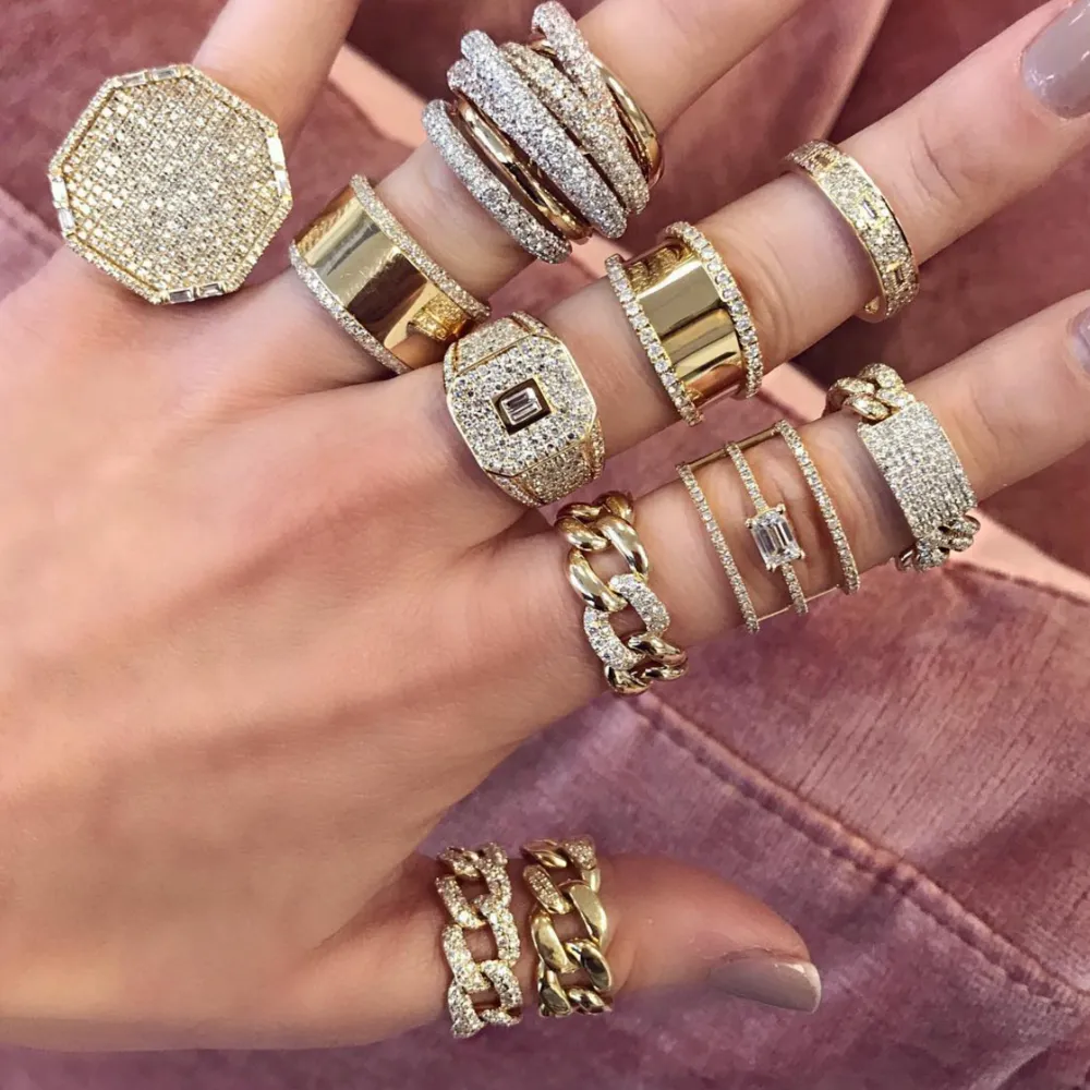 DIAMOND PAVE ID MEDIUM LINK RING
