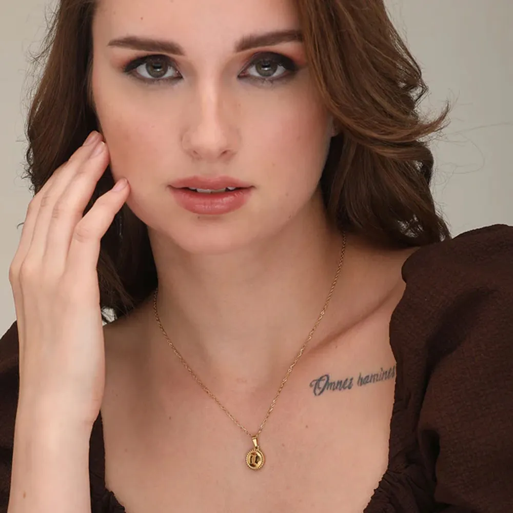 Engraved L Necklace