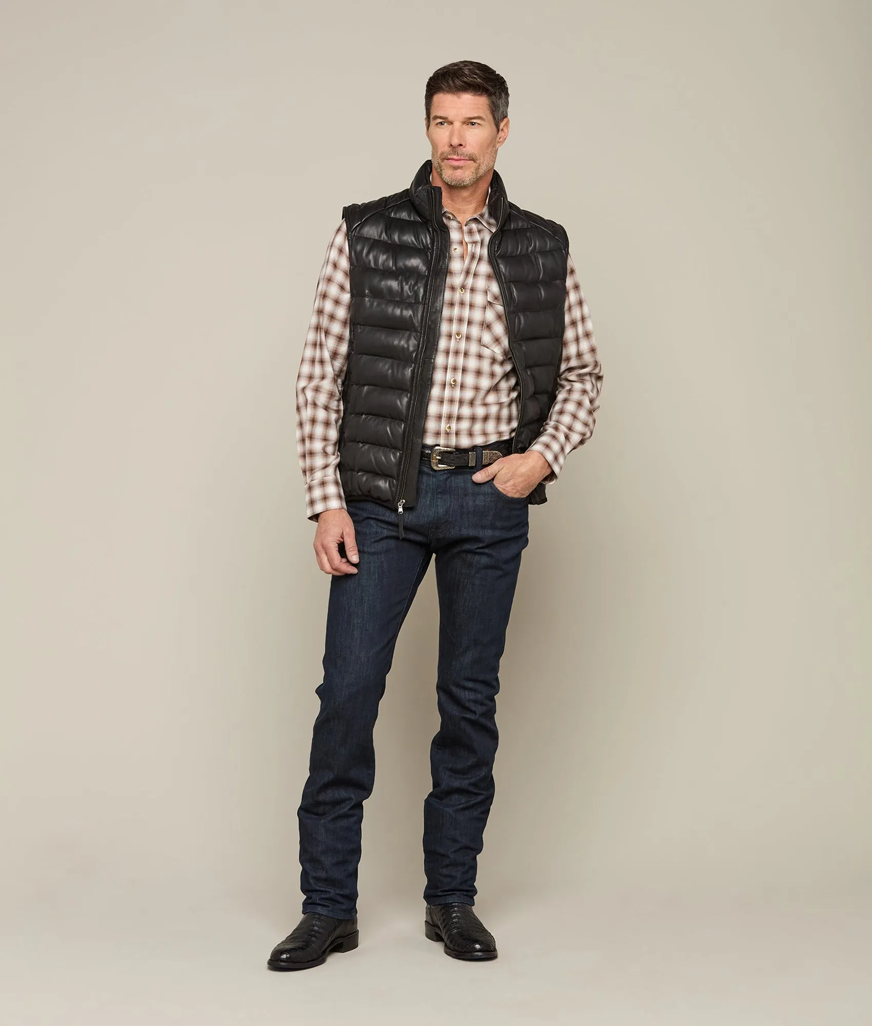 Full Quill Ostrich Tapered :: Black