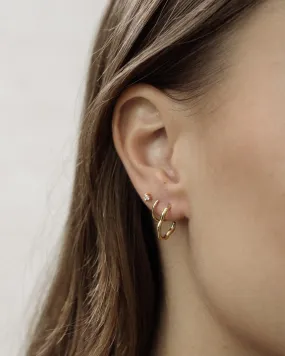 Gold Earring Oval Twister