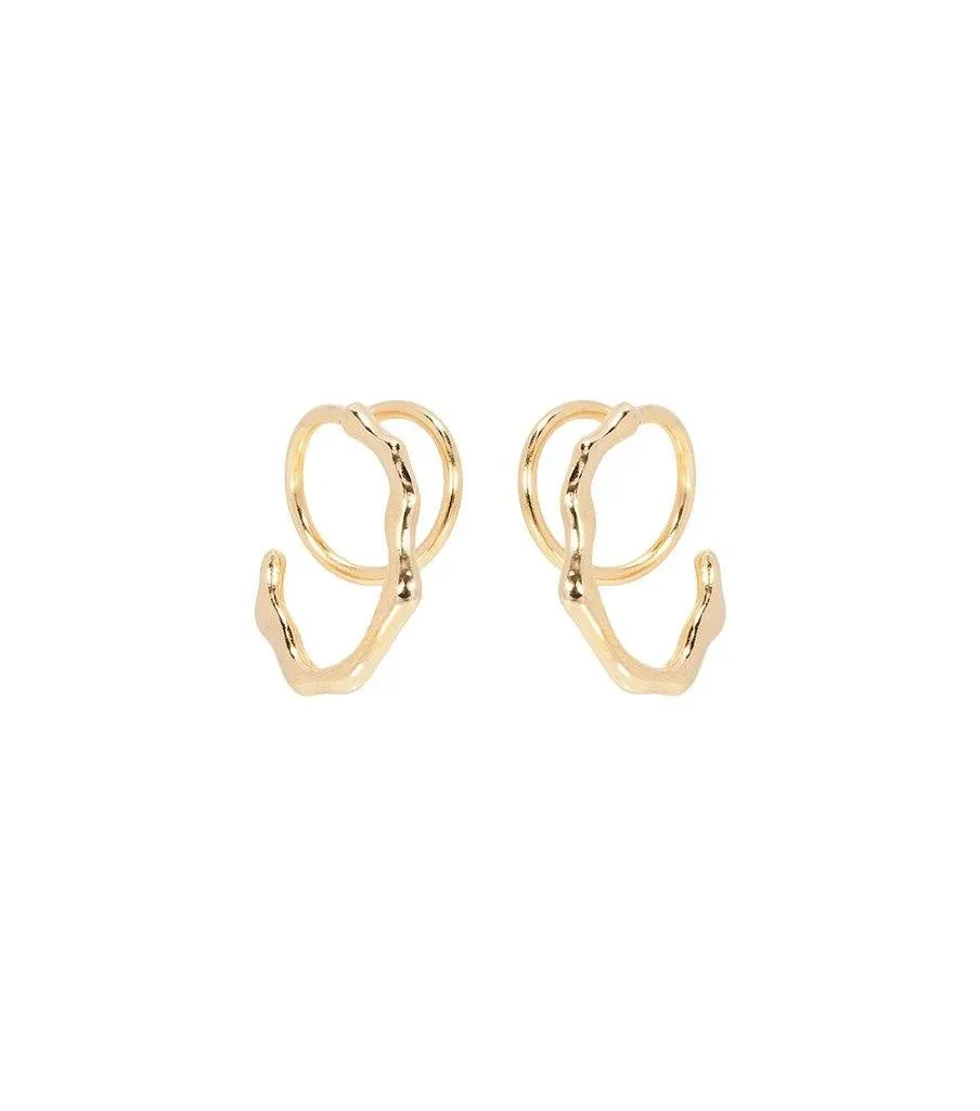 Gold Earring Oval Twister