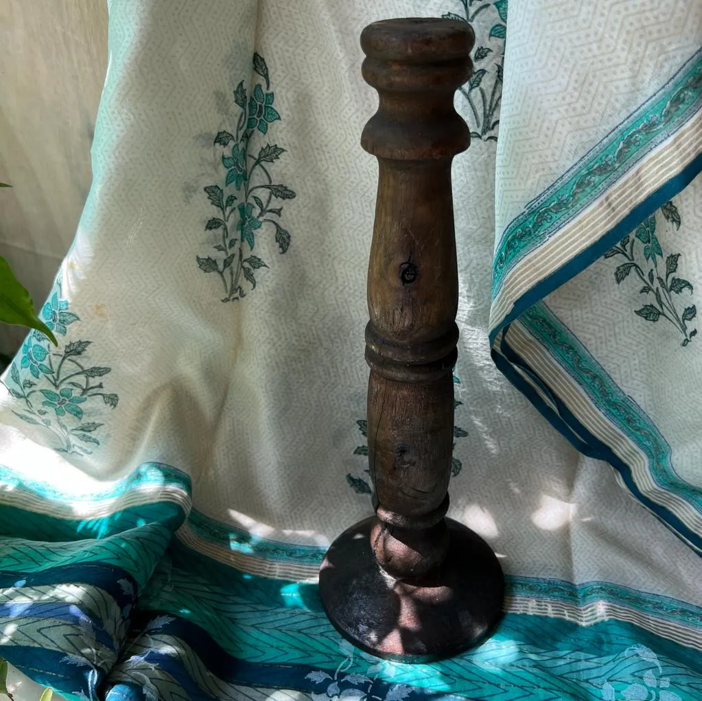 Kanan 10 :  Wooden Candle stand ( set of 3 )