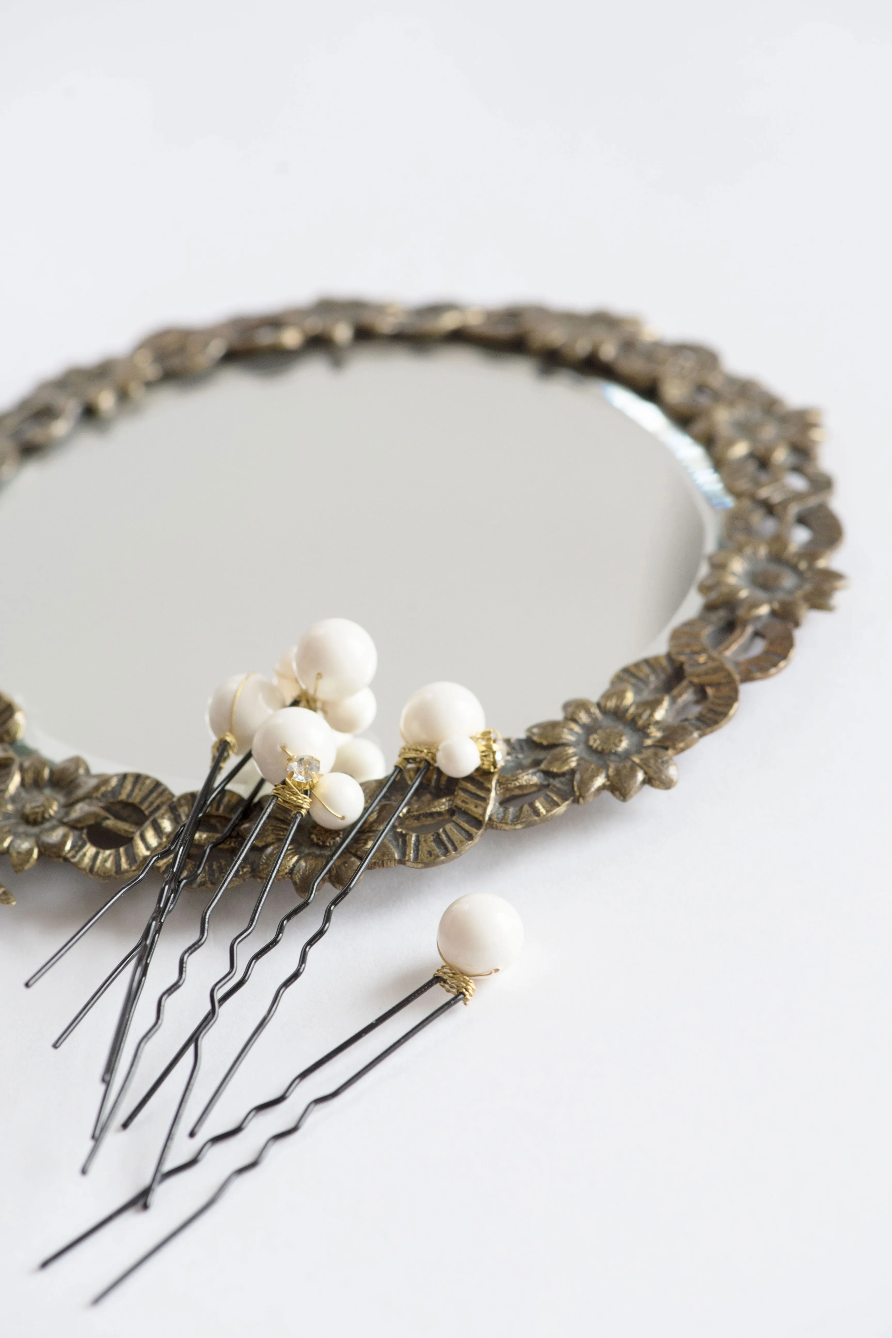 Large pearl hair pins - ALSA