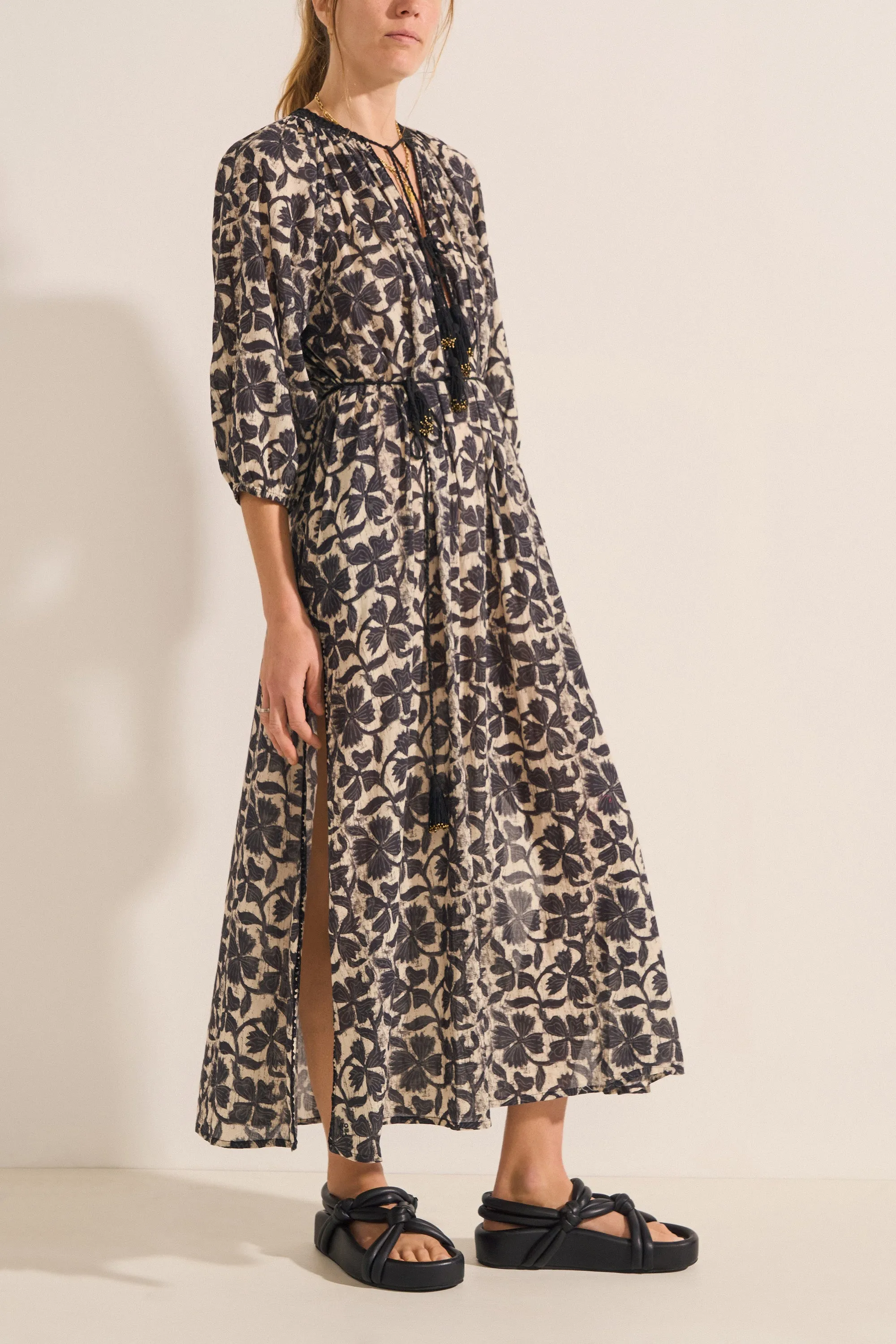Optimized Title: Stylish Priam Clover Printed Caftan