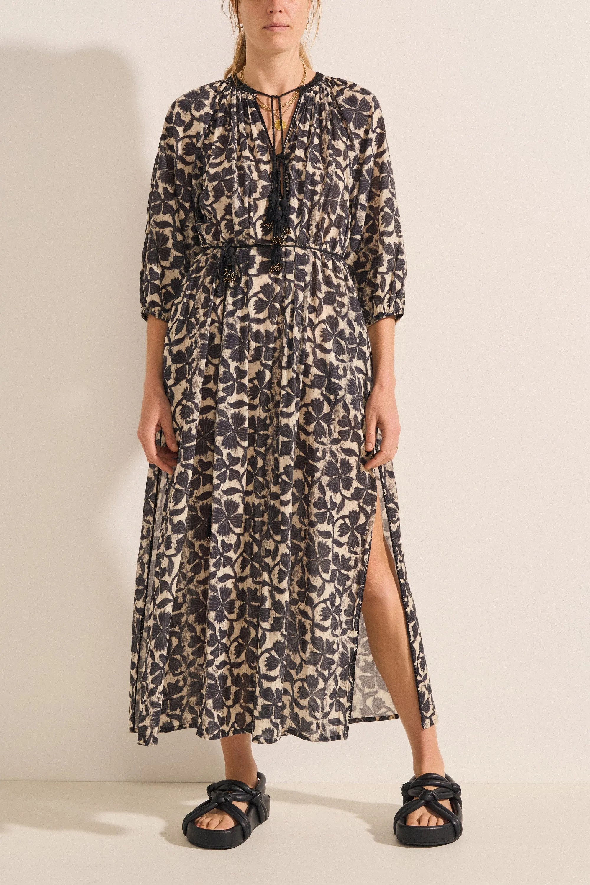Optimized Title: Stylish Priam Clover Printed Caftan