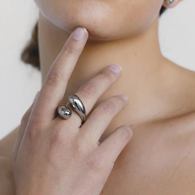 Twisted Dash Ring